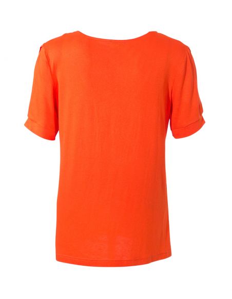 Camiseta 95% viscosa 5% elastano mangas cortas con patchs