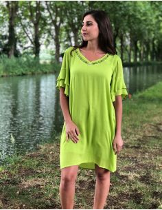 Vestido crepe de viscosa bordado doblado mangas cortas