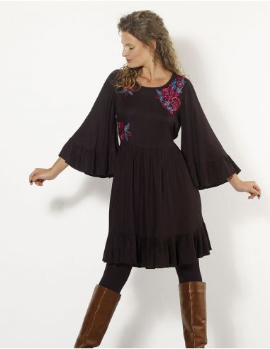 Vestido viscosa bordado mousse crepe 