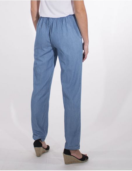 Pantalon 64% algodon 36% viscosa jean bolsillos con galon 