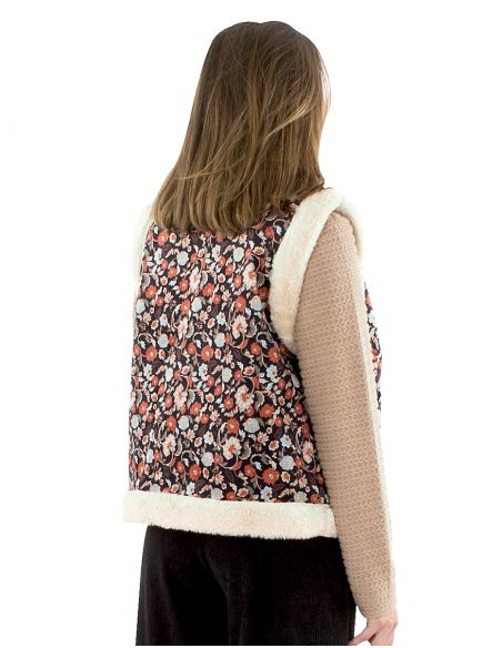 Chaleco malla poliéster estampado doblado forro poliéster abotonado