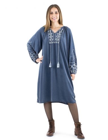 Vestido viscosa sw con bordados y pompones