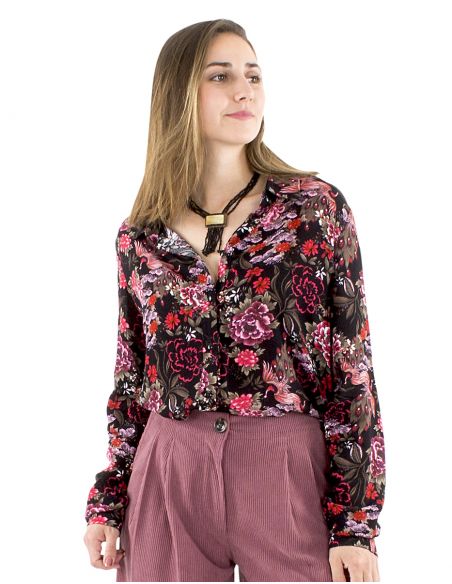 Blusa crepe viscosa abotonada estampado Sakura