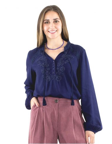 Blusa viscosa 5 botones bordada