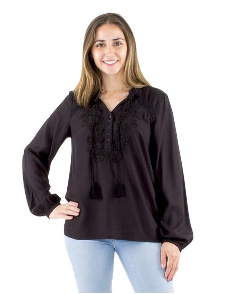 Blusa viscosa 5 botones bordada