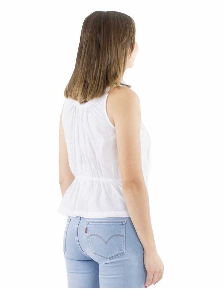 Top algodon con botones bordado mano