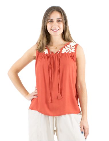 Blusa viscosa bordado mano sin mangas