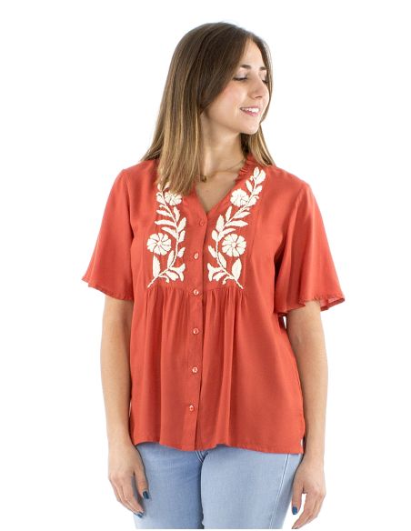 Blusa viscosa bordado mano mangascortas