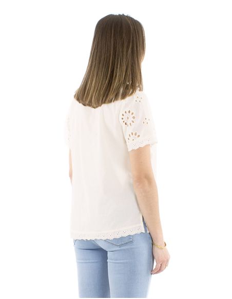 Blusa algodon blanco bordado mangas cortas cuello v