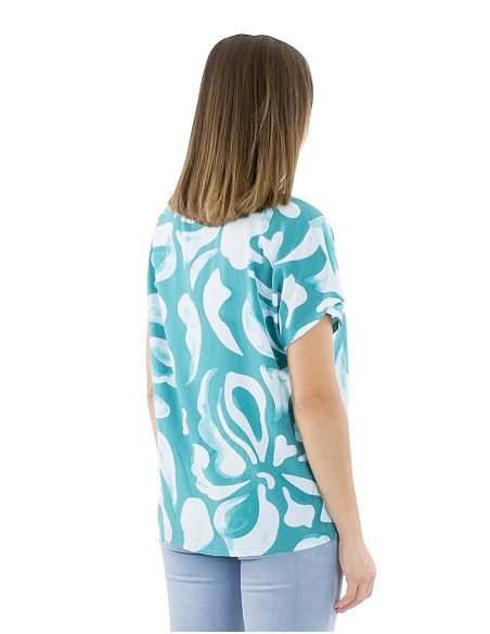Blusa viscosa cuello v estampado rumba