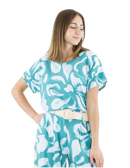 Blusa viscosa cuello v estampado rumba