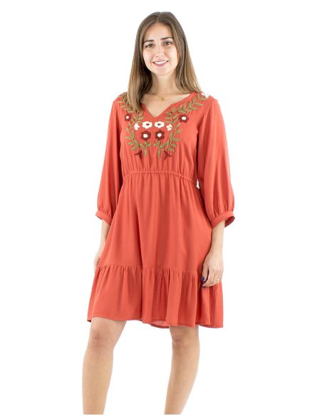 Vestido viscosa bordado mangas 3/4 lisa