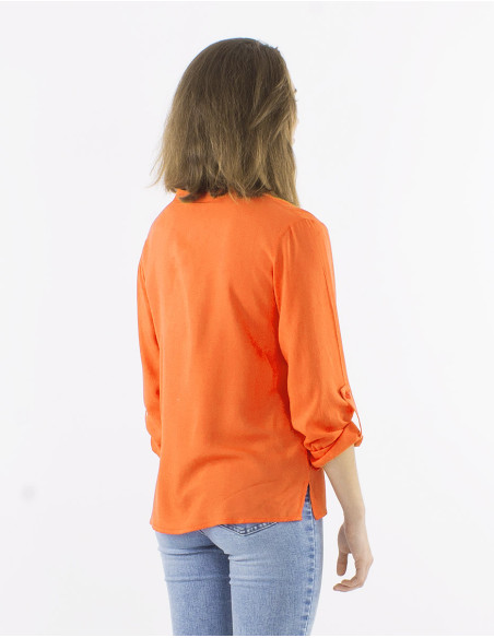 Blusa viscosa lisa con botones mangas largas