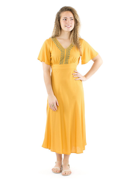Vestido viscosa bordado mangas cortas lisa
