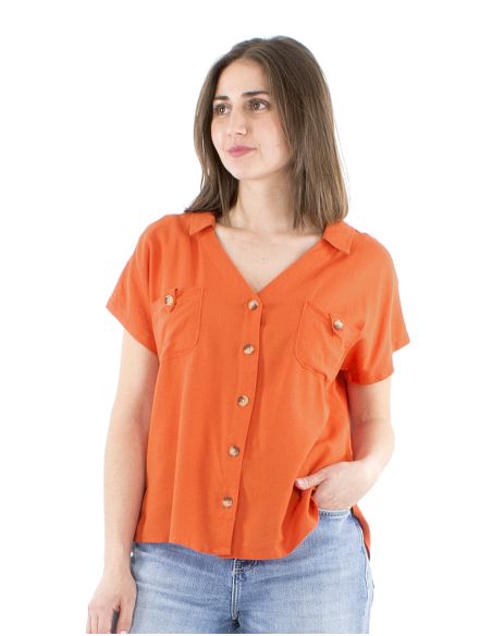Blusa 54% lino 46% viscosa con botones y bolsillos pecho