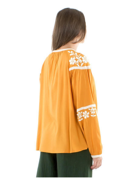 Blusa viscosa bordada mano