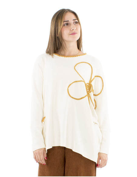 Jersey poncho 65% viscosa 30 % poliester 5% elastano bordado